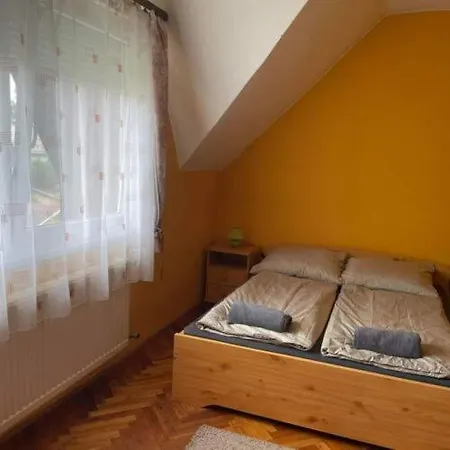 Maya House Apartment